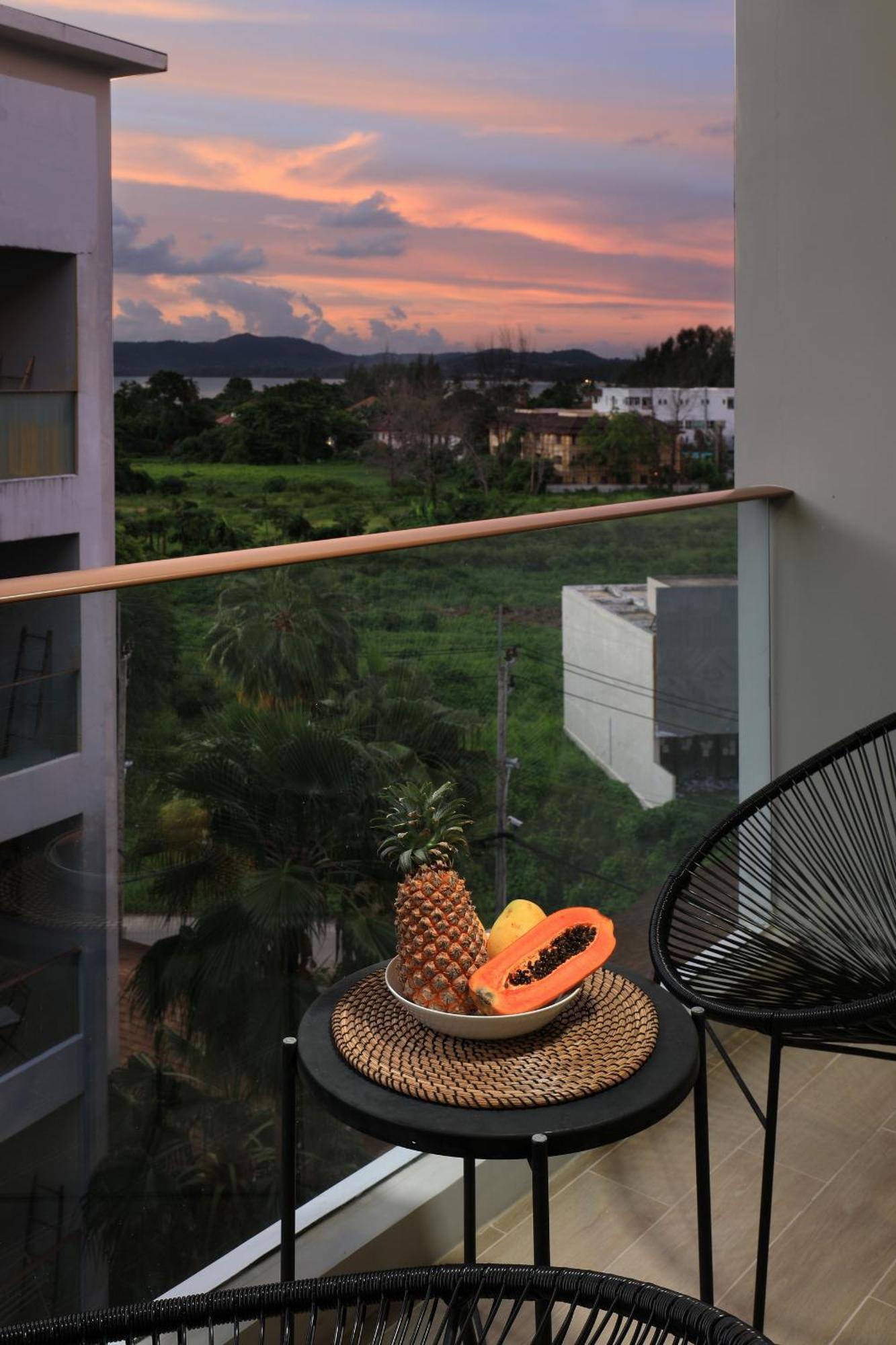 The Sea View Room In Palmyrah Surin By Holy Cow Dış mekan fotoğraf